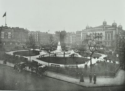 莱斯特广场，威斯敏斯特LB：向东看，1896年 作者 英国摄影师