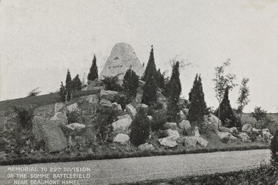 在Beaumont Hamel附近的Somme战场纪念第29师 作者 英国摄影师