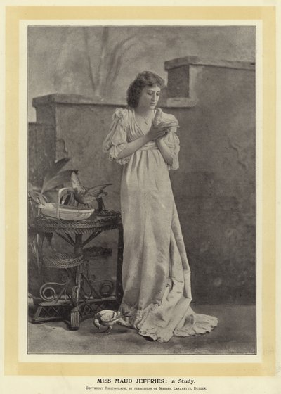 Maud Jeffries小姐：一项研究 作者 English Photographer