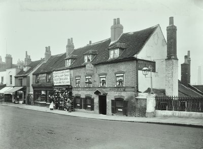 老公牛，旺兹沃思大街，1897年 作者 英国摄影师