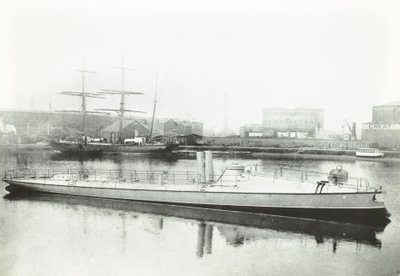 1881年伦敦为葡萄牙政府建造的三艘鱼雷艇之一 作者 英国摄影师