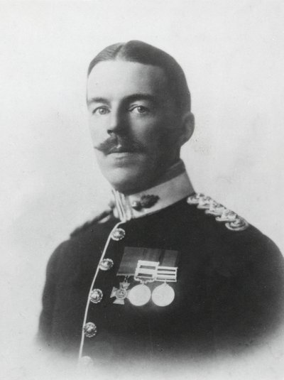 赫伯特·奥古斯丁·卡特上尉VC的肖像，1903年 作者 英国摄影师