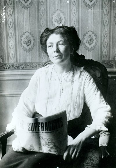 Christabel Pankhurst画象读Suffragette c.1905的拷贝 作者 English Photographer