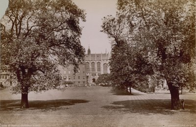 明信片以寺庙庭院为目的 作者 英国摄影师