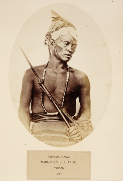 Rengma Naga，Marauding Hill部落，来自印度人民的阿萨姆邦，由J. Forbes Watson出版，1868年出版（蛋白印刷品） 作者 英国摄影师