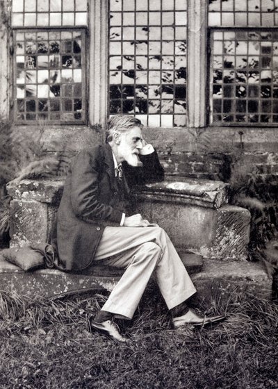 Robert Bridges, English poet (b/w photo) 作者 英国摄影师