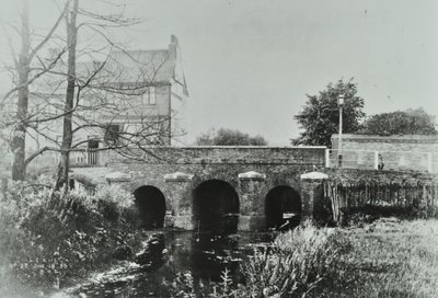 Roe Bridge，Mitcham Lane，1897 作者 英国摄影师