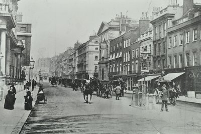 Saint Jamess Street，Westminster LB：1895年从Pall Mall向北看 作者 英国摄影师