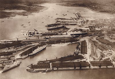 从空中俯瞰南安普敦码头（黑白照片） 作者 英国摄影师