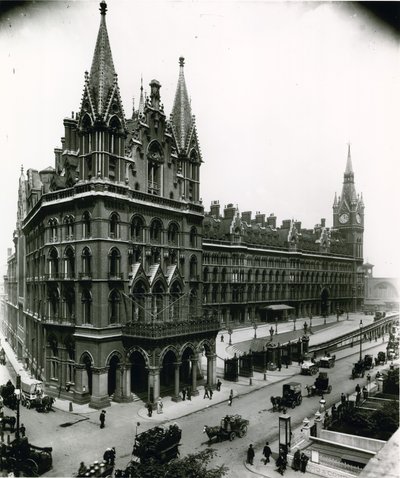 圣潘克拉斯火车站;照片来自1899年4月 作者 英国摄影师