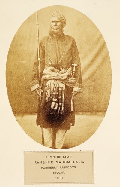 Sumneus Khan，Ranghur Mahomedans，原名Rajpoots，Hissar，来自印度人民，J. Forbes Watson，1868年出版（蛋白印刷品） 作者 English Photographer