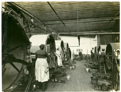 挂毯印刷，休斯工厂2号，1923年 作者 英国摄影师