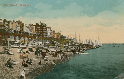 海滩，布赖顿。明信片于1913年寄出。 作者 英国摄影师