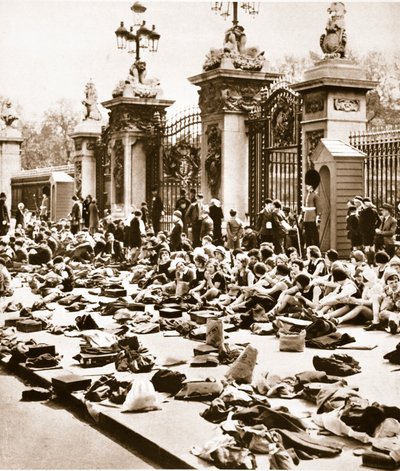 儿童禧年假日，1935年 作者 英国摄影师