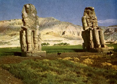The Colossi of Memnon, near Thebes, Egypt. 作者 英国摄影师