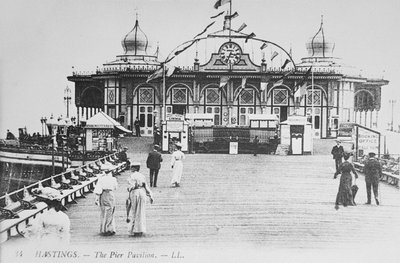 The Pier Pavilion，黑斯廷斯，1890年 作者 英国摄影师