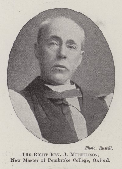 正确的牧师J Mitchinson，牛津大学彭布罗克学院新任硕士 作者 英国摄影师