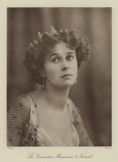 Massereene 子爵夫人和 Ferrard（黑白照片） 作者 英国摄影师