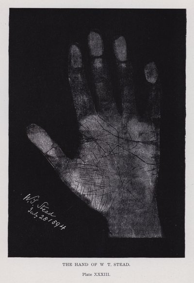 The hand of W T Stead (b/w photo) 作者 英国摄影师