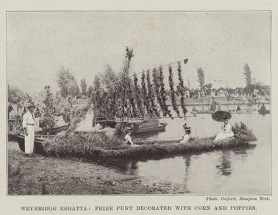 Weybridge Regatta，Prize Punt用玉米和罂粟花装饰 作者 英国摄影师