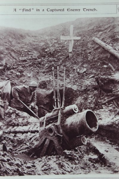 1914年至18年，在一个被捕获的敌人海沟中寻找 作者 英语学校