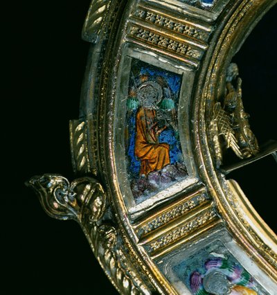 天使演奏管乐器，细节来自Wykeham威廉的克罗地亚（c.1320-1404）（银镀金和珐琅）（见205100-32） 作者 英语学校