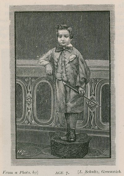 Arthur W Pinero，7岁 作者 英语学校