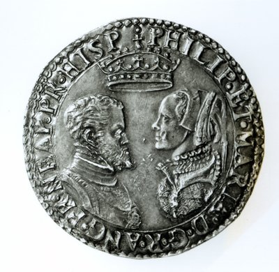 纪念先令为西班牙的菲利普二世（1527-98）和英格兰的玛丽一世（1516-58）1554（银）结婚 作者 英语学校