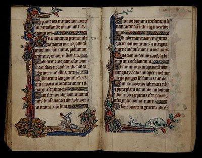 Ms 1-2005, ff.115v-116r: 骑在狗身上的猎兔，边缘装饰来自Macclesfield Psalter, Use of Sarum, East Anglia, c.1330（牛皮纸）。 作者 英语学校