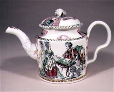 茶壶，背面刻有 "上帝赐予的犁 "和 "成功的谷物"，利兹，约1780年（奶油器）。 作者 英语学校