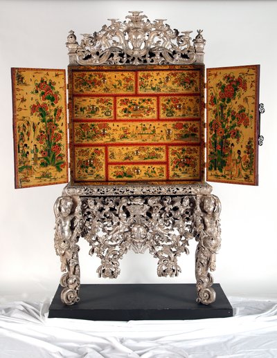 Witcombe内阁，c.1697（日本和镀银木） 作者 英语学校