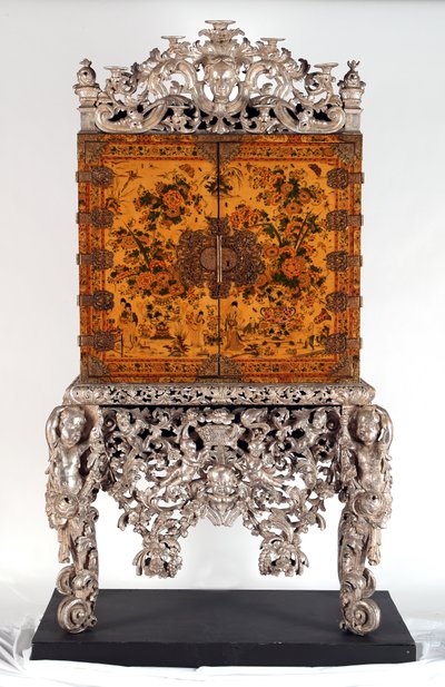 Witcombe内阁，c.1697（日本和镀银木） 作者 English School