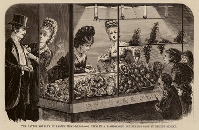 摄政街一家时髦水果店中的景象：最新的女士头饰新奇特（版画） 作者 英语学校