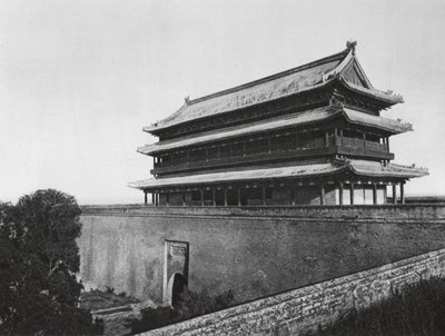 西安府，裴门，神祠，北门主楼（黑白照片） 作者 恩斯特·波尔施曼