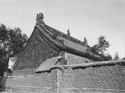 山东青阳书院，泰山庙琉璃浮雕大殿（黑白照片） 作者 恩斯特·波尔施曼