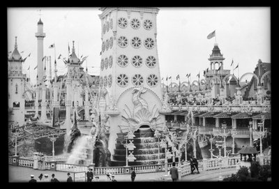 月神公园，1908年（硝酸盐阴性） 作者 尤金·韦姆林格