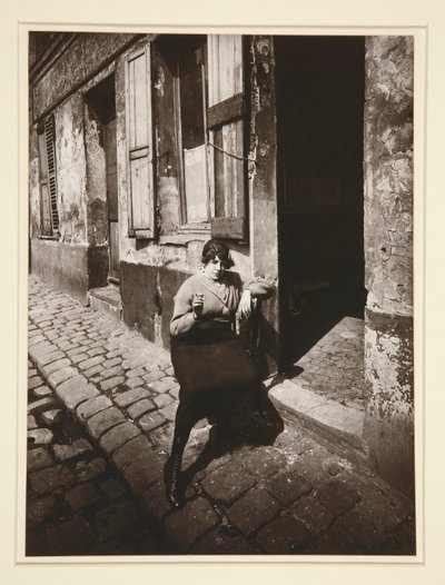 拉维莱特，等待客户的街头流浪者，第 19 区。1921 年 4 月（1921 年 4 月，拉维莱特，等待客户的街头流浪者，第 19 区） 作者 欧仁·阿格特