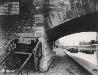 大主教的桥，位于巴黎Quai de la Tournelle的拐角处，1911年 作者 欧仁·阿格特