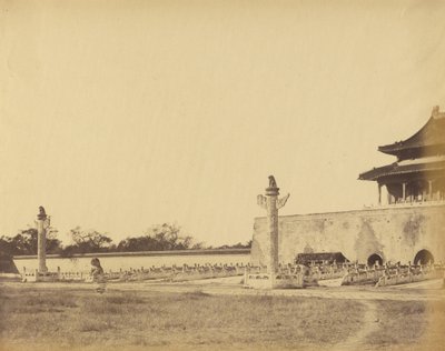 北京冬宫入口，1860 年 10 月 作者 菲利斯·比托（Felice Beato）