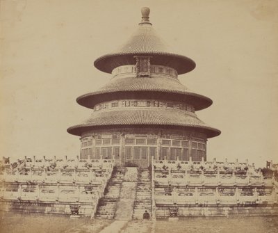 1860年10月，中国北京城内皇帝每年祭祀一次的神圣的天坛。 作者 菲利斯·比托（Felice Beato）