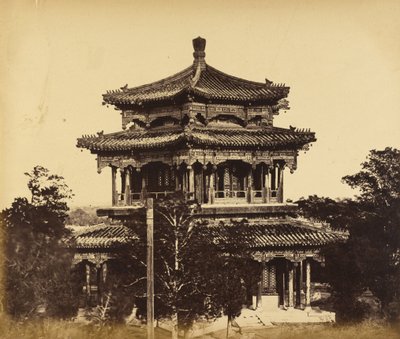 1860年10月18日，北京烧宫之前的大皇宫 作者 菲利斯·比托（Felice Beato）