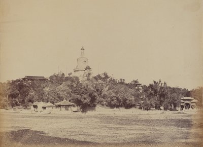 1860年10月29日，北京，帝国冬宫的大塔，1860年。 作者 菲利斯·比托（Felice Beato）