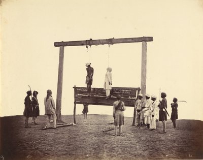 第1步兵第31步兵团的两个坟墓，于1857年被吊在勒克瑙 作者 菲利斯·比托（Felice Beato）