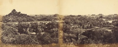 北京冬宫，显示人工山丘，1860年10月29日 作者 菲利斯·比托（Felice Beato）