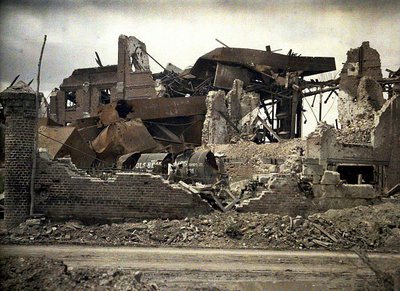 废墟，Aisne，法国，1917年（彩色） 作者 费尔南德·库维尔