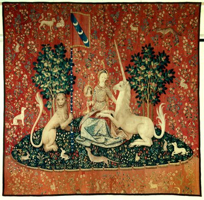 Curtain of the Lady of the Unicorn (Lady of the Unicorn): the view. A young woman holding a mirror surrounded by a lion, a unicorn, a monkey, rabbits. Wool and silk tapestry made between 1484 and 1500. From the Chateau de Boussac, Creuse. Dim. 3,7x4,7 m. P 作者 佛兰芒学校