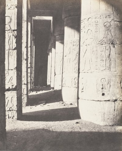 Médinet-Abou Thèbes, Constructions Postérieures - Deuxieme Cour - Ga..., 1851-52, 1853-54印刷。 作者 费利克斯·泰纳德