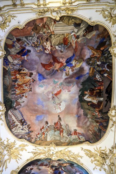 奥地利维也纳美泉宫大画廊的天花板壁画《武术寓言
2024 年（照片） 作者 弗兰克·巴菲特里尔