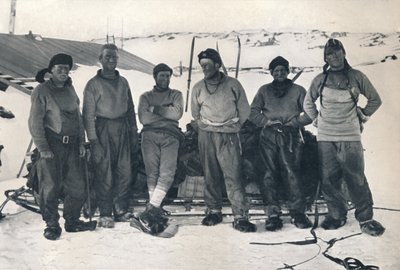 姐姐1913年11月7日，坎贝尔党返回埃文斯角，1913年 作者 弗兰克·德本汉