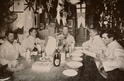 1912年仲冬节-1913年的军官。 作者 弗兰克·德本汉